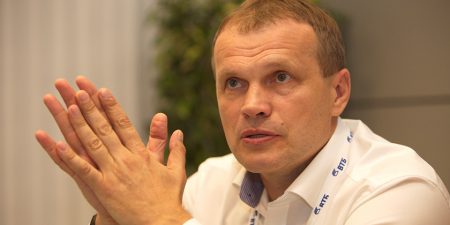 Сергей Богдан: «Мы к самолетам относимся как к детям»