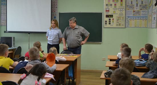 Для воспитанников лагерей дневного пребывания в Жуковском организованы уроки дорожной безопасности