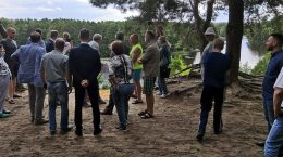 Мусор с берегов озера Генеральское будут убирать силами двух муниципалитетов