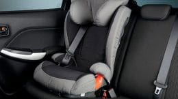 В ходе рейда "Детское кресло" госавтоинспекторы составили 2 административных материала