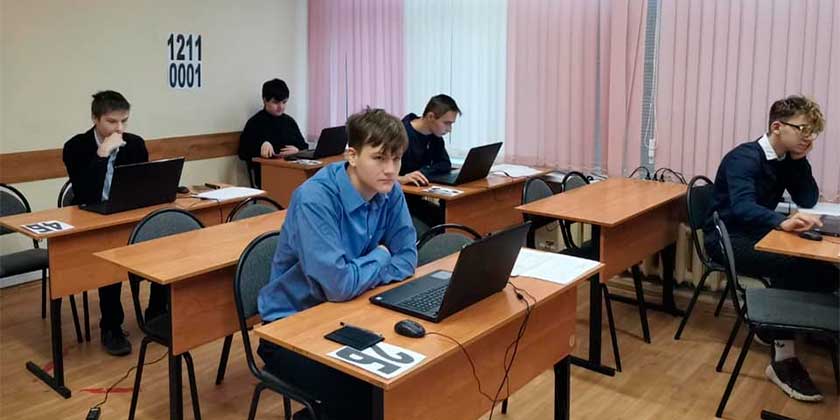 На базе школы № 13 с углубленным изучением отдельных предметов состоялась апробация ЕГЭ