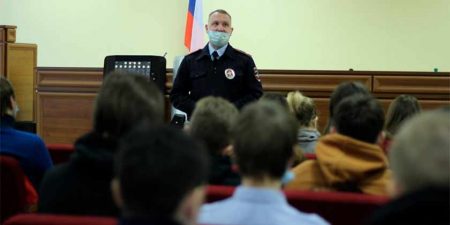 В Жуковском полицейские присоединились к акции «Студенческий десант»