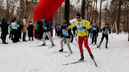В городском парке состоялся лыжный праздник