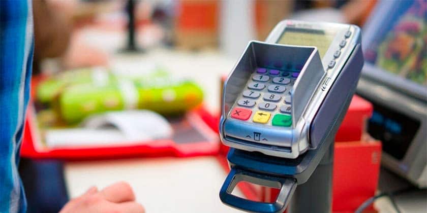 Жуковчанин украл банковскую карту и купил товаров на более чем 7 тысяч рублей