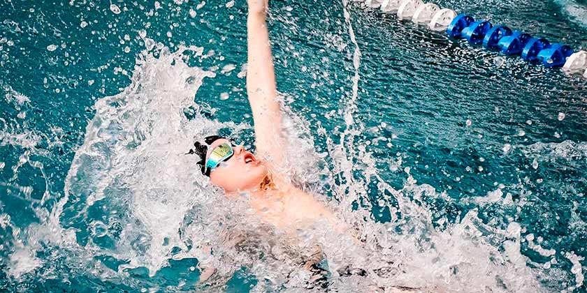 Состоялись соревнования по плаванию «Кубок Метеора»