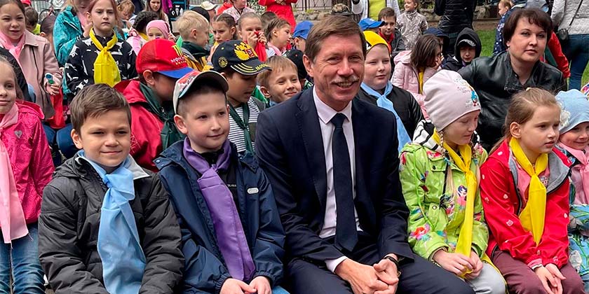 Игорь Марков с детьми