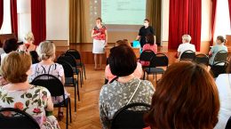 Учителей и воспитателей города обязали вакцинироваться