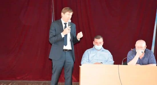 На состоявшихся публичных слушаниях обсудили планируемые изменения городского устава