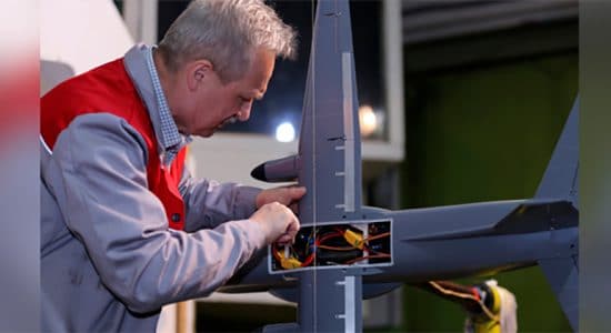 В ЦАГИ исследуют самолет