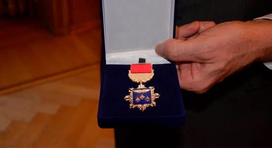 знак отличия «За заслуги перед городом Жуковским»