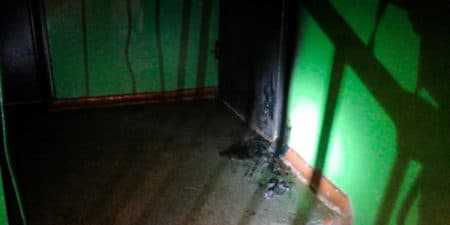 В Жуковском задержан мужчина, подозреваемый в поджоге входной двери в квартиру В Жуковском задержан мужчина, подозреваемый в поджоге входной двери в квартиру