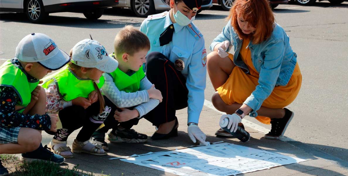 В Жуковском полицейские провели акцию «Безопасный город — детям!» В Жуковском полицейские провели акцию «Безопасный город - детям!»