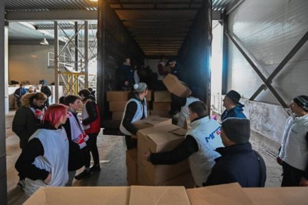 «Единая Россия» окажет гуманитарную помощь эвакуированным жителям Донбасса Донбасс