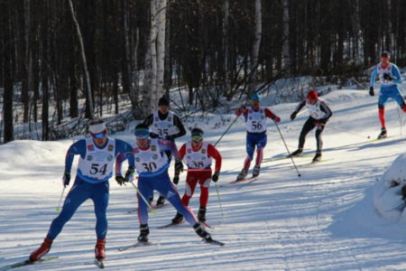 Спортивное мероприятие «Жуковский праздник лыж» лыжники