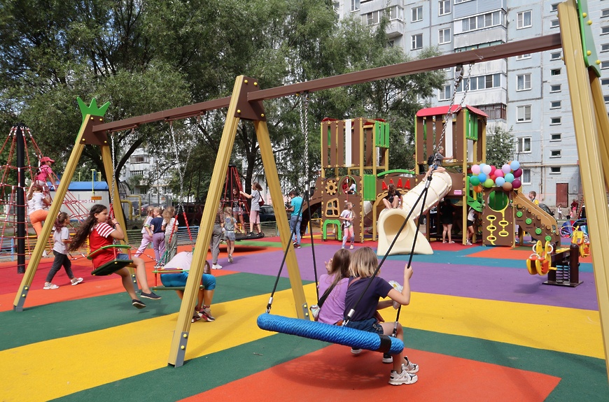 229 детских игровых комплексов установят в Московской области в 2022 году площадка