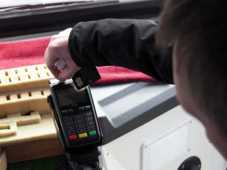 В Жуковском прошел рейд по проверке работы терминалов для безналичной оплаты в маршрутках терминалы 1