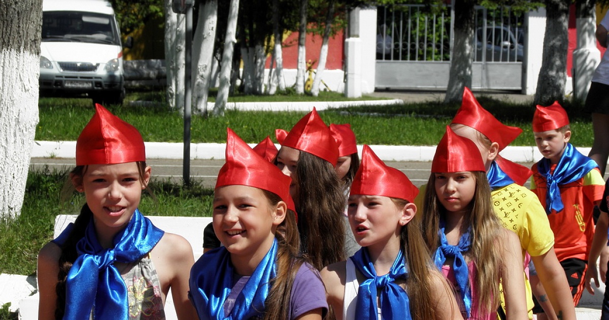 Дети Подмосковья в 2022 году отдохнут в оздоровительных лагерях по льготной цене отдых