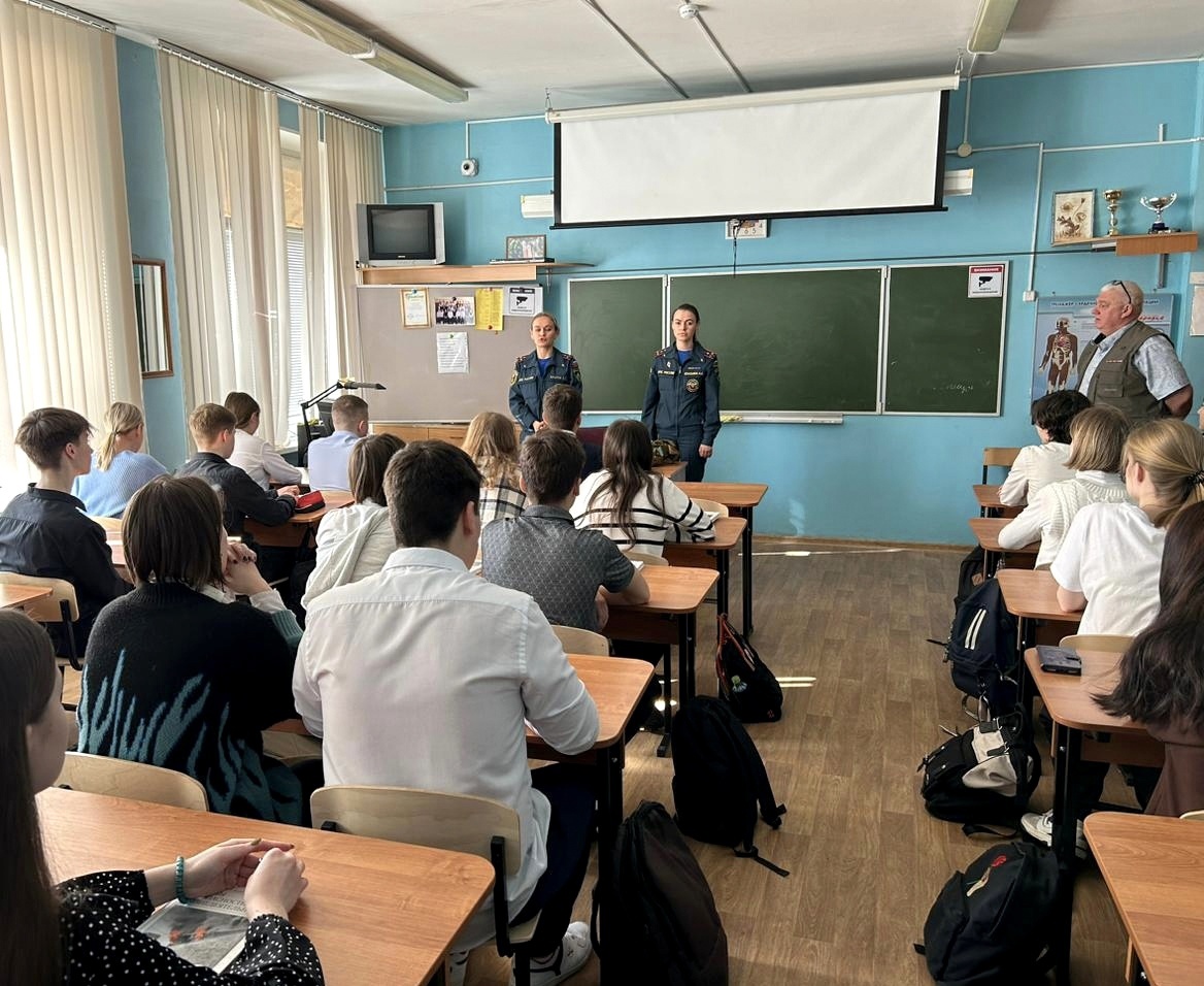 В образовательных учреждениях Подмосковья прошли открытые уроки, приуроченные ко Всемирному дню гражданской обороны уроки