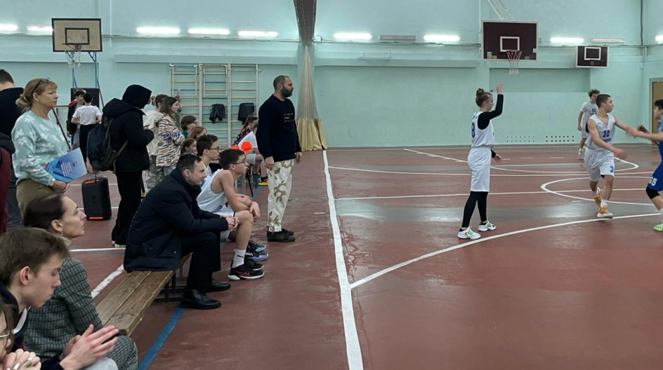 Партийный актив «Единой России» по г.о. Жуковский посетил спортивные соревнования баскетбольной лиги «Громовец» в рамках партийного проекта «Детский спорт»